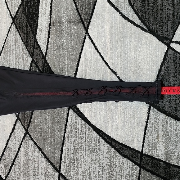 VICTORIA SECRET 2020 BLACK MESH CRISS-CROSS HIGH-WAISTED LEGGINGS - Picture 2 of 15